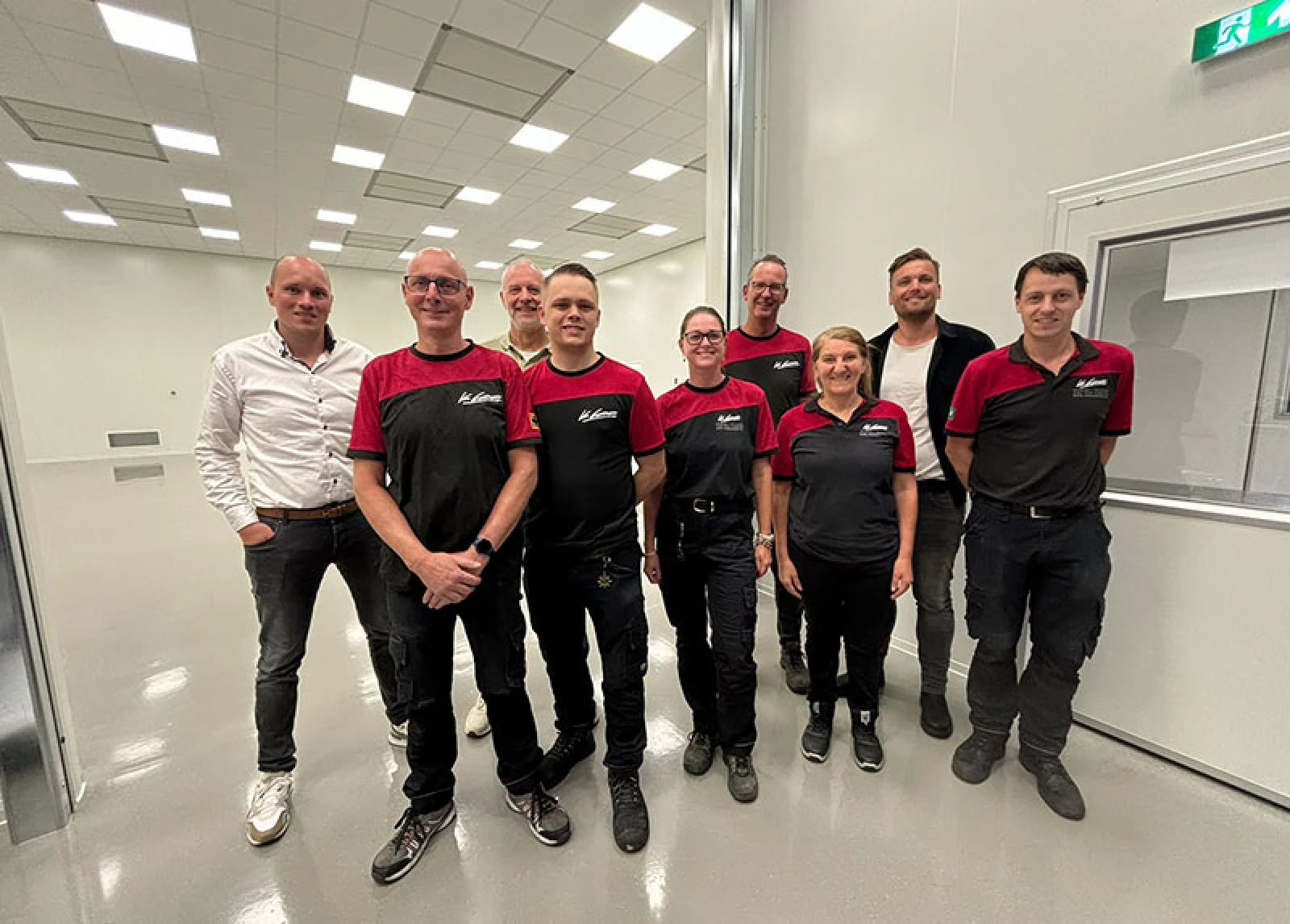 Het Cleanroom team bij de officiële overdracht.