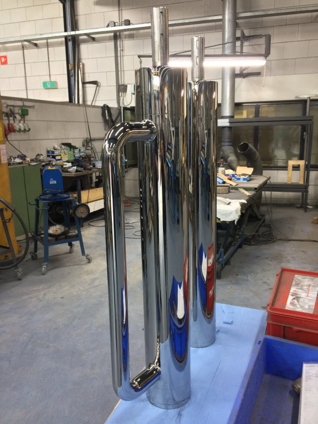 Supermirror 8 gepolijst RVS jachtbouw